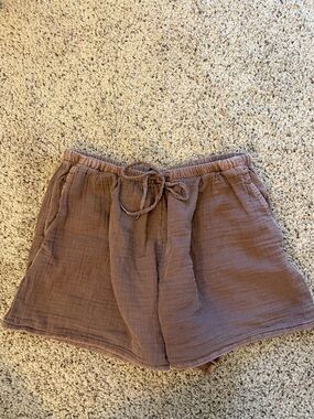 Women’s Relaxed Drawstring Shorts in Mauve Brown
